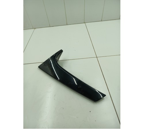 Накладка двери крышки багажника левая