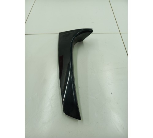 Накладка двери крышки багажника левая