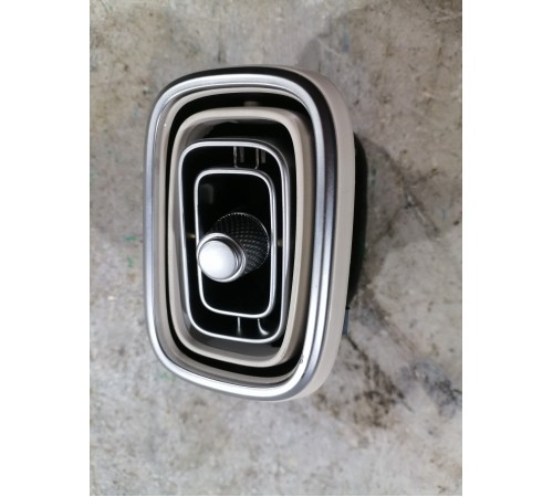 Воздушный дефлектор салона