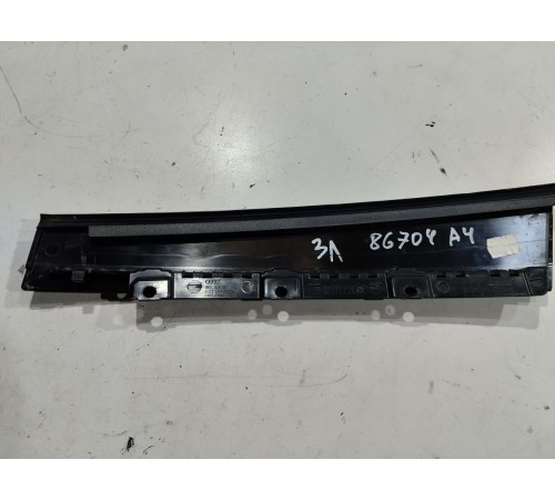 Молдинг двери(задний левый)