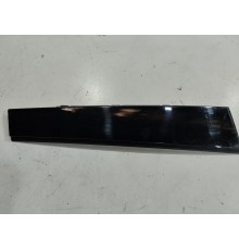 Молдинг двери(задний левый)