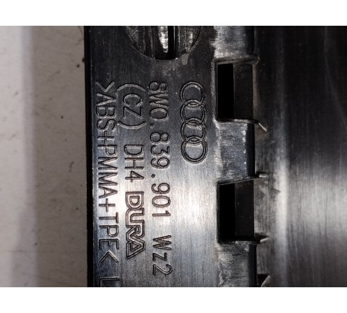 Молдинг двери(задний левый)