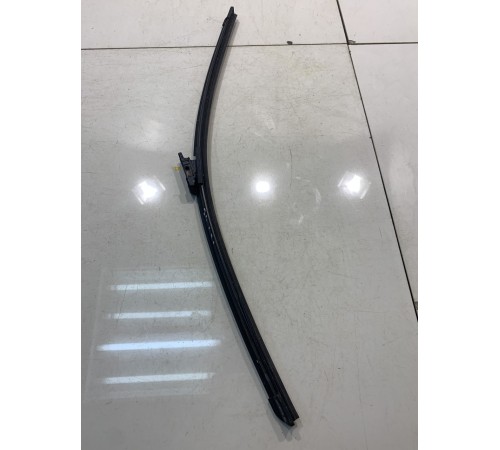 Поводок стеклоочистителя (водительский)