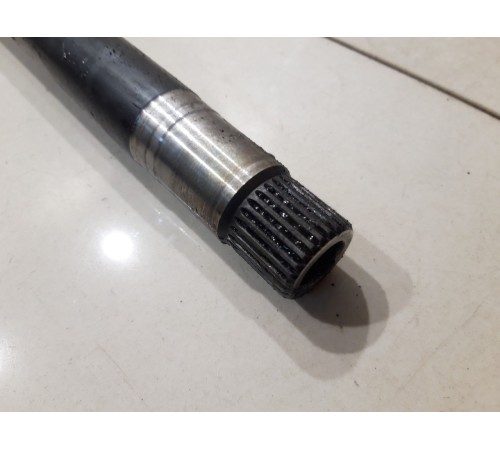 Привод(полуось) передний правый