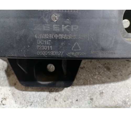 Крепление заднего фонаря правое