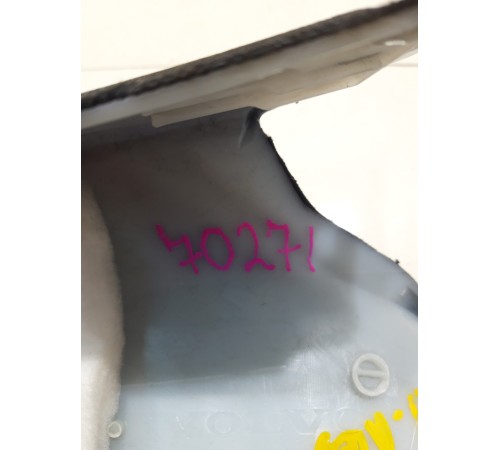 Обшивка стойки (передняя, левая)