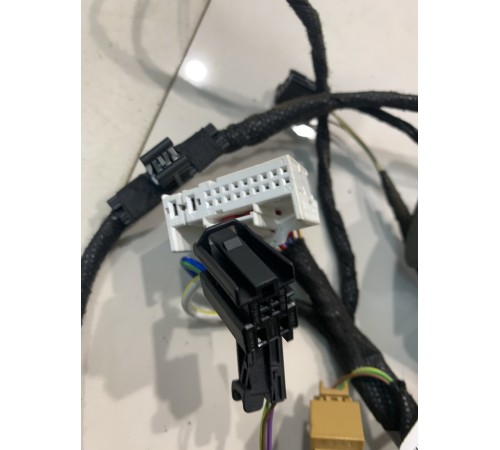 Электропроводка двери (задняя, левая)