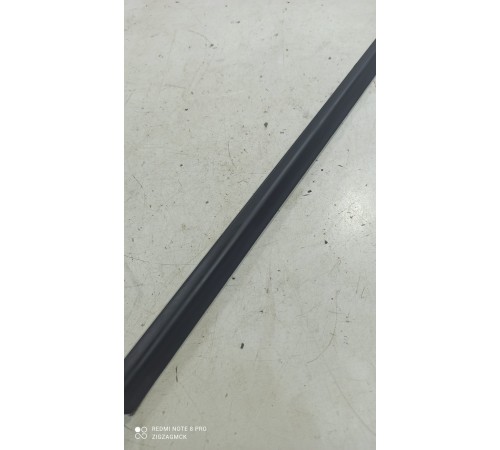 Уплотнитель стекла (задний левый наружный)