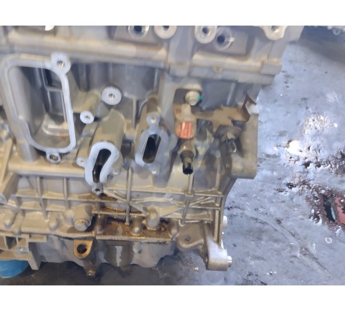 Двигатель в сборе