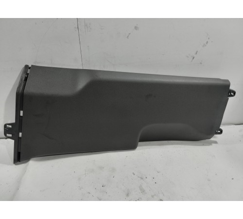 Обшивка центральной стойки(левая верхняя)