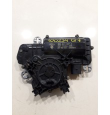 Доводчик замка крышки багажника