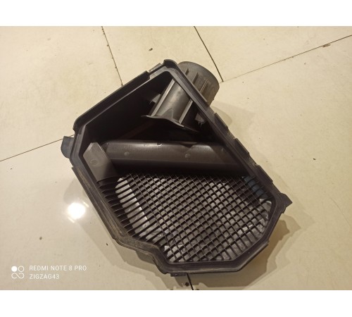 Крышка корпуса воздушного фильтра