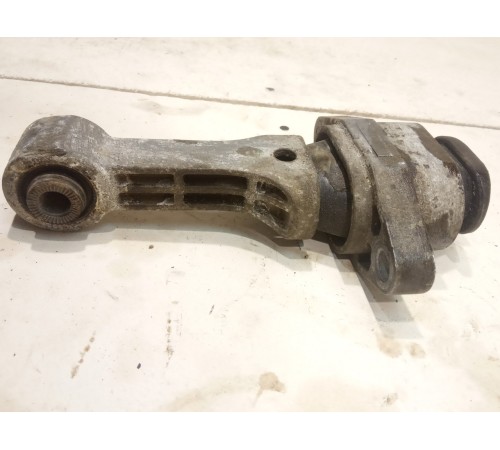 Опора двигателя задняя