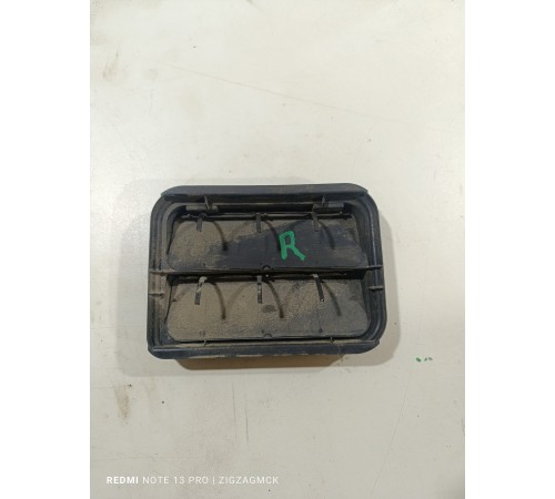 Решётка вентиляционная задняя