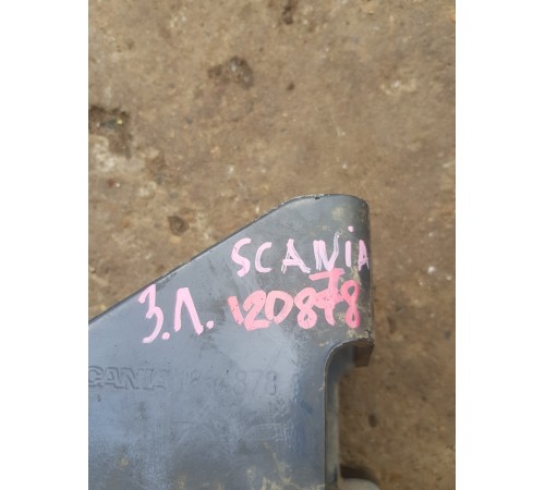 Кронштейн крепления заднего крыла