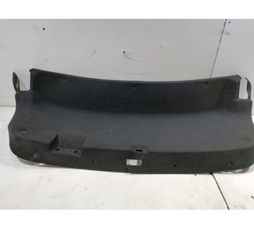 Обшивка крышки багажника