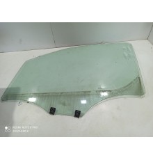 Стекло двери (переднее левое)