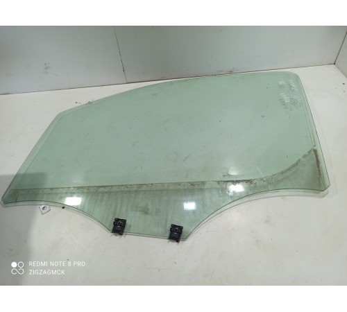 Стекло двери (переднее левое)