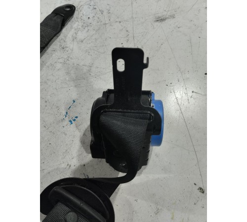 Ремень безопасности задний левый