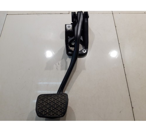 Педаль тормоза