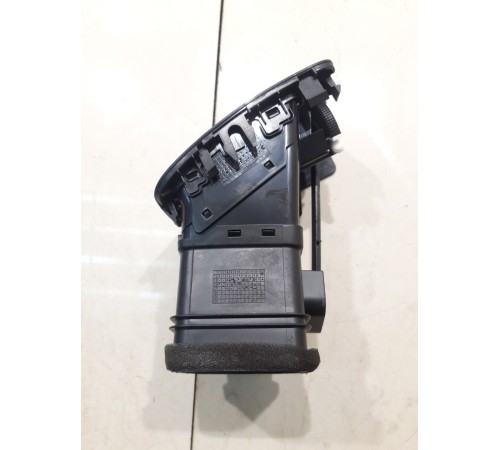 Воздушный дефлектор (правый)