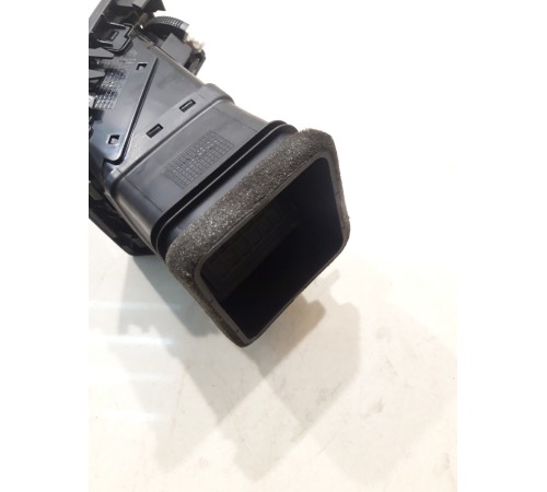 Воздушный дефлектор (правый)