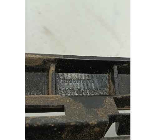 Кронштейн заднего бампера центральный