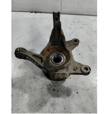 Кулак поворотный передний левый