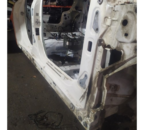 Порог со стойкой(правый)