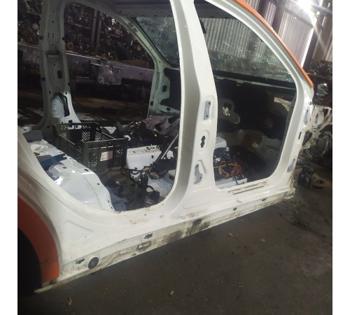 Порог со стойкой(правый)