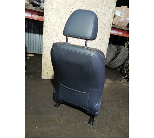 Сиденье переднее правое