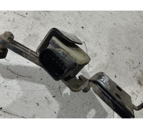 Датчик высоты дорожного просвета(задний правый)