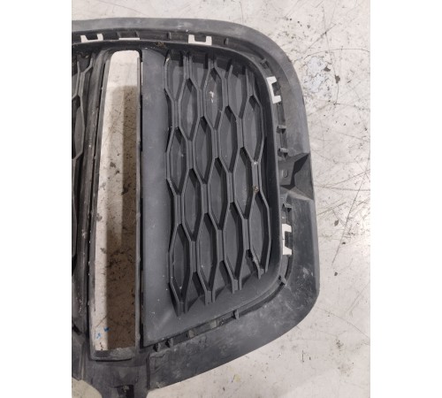 Накладка переднего бампера правая