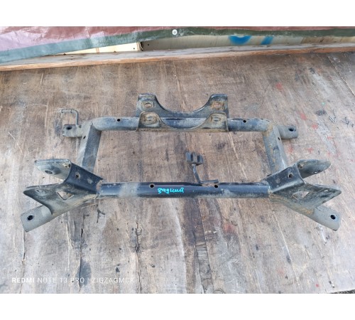 Подрамник задний