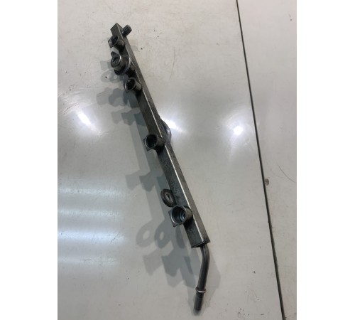 Рейка топливная (рампа)