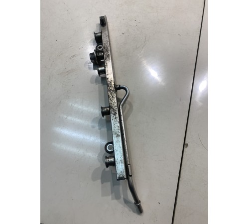 Рейка топливная (рампа)