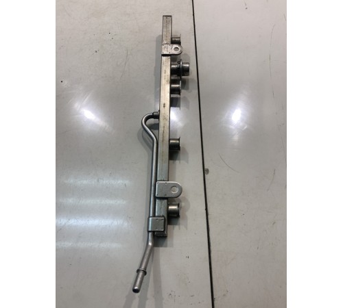 Рейка топливная (рампа)