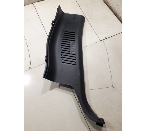 Накладка (пластик) салона задняя левая