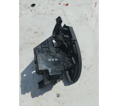 Кронштейн (крепление) бардачка