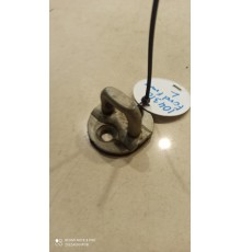 Петля замка двери левая