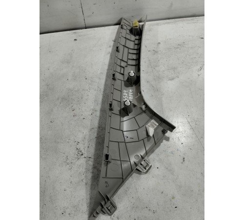 Обшивка стойки лобового стекла левая