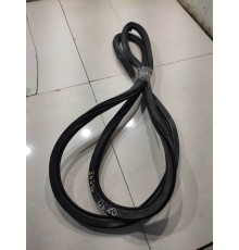 Уплотнитель двери (задний, правый)