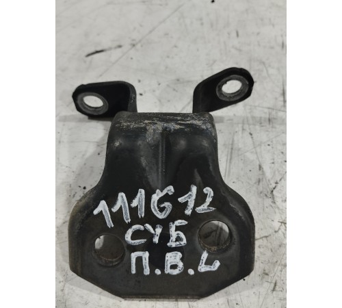 Петля двери(передняя левая верхняя)