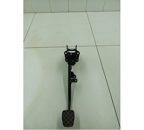 Педаль сцепления