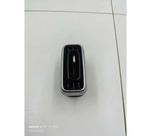 Воздушный дефлектор передний 