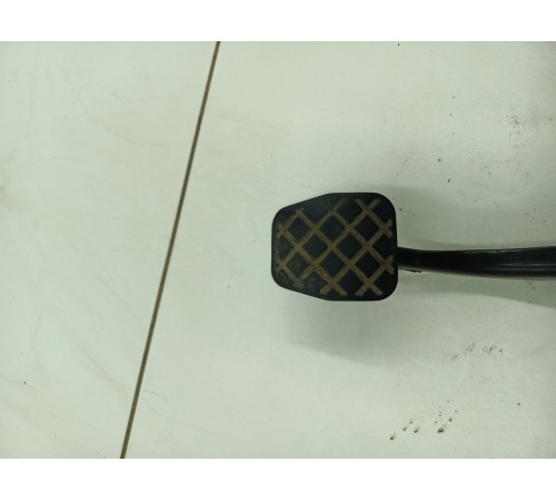 Педаль сцепления