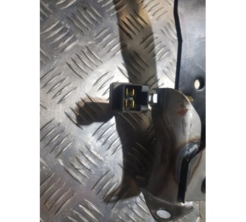 Педаль тормоза