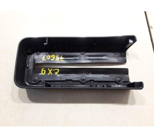 Крышка(задняя правая)