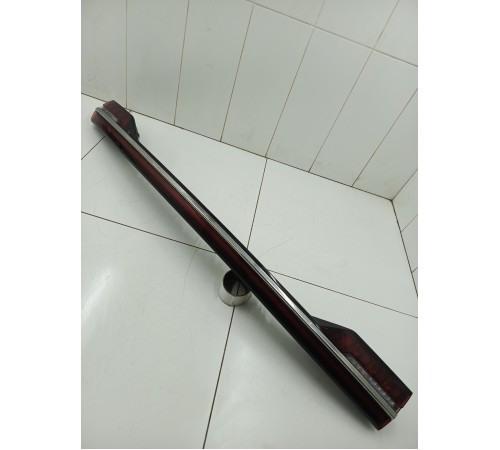 Фонарь двери крышки багажника центральный