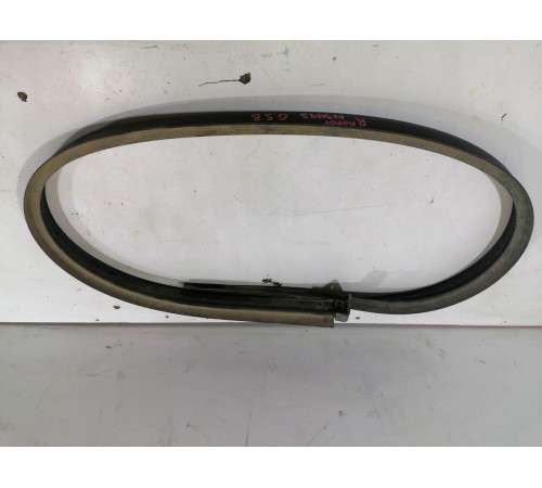 Уплотнитель порога правый